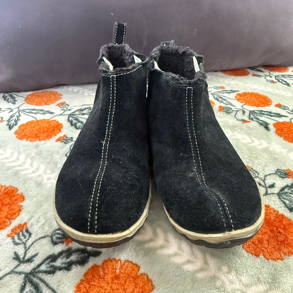 LL Bean Black Suede Mountain Slippers Booties Sherpa Lined Women 6 301554 - Picture 2 of 8
